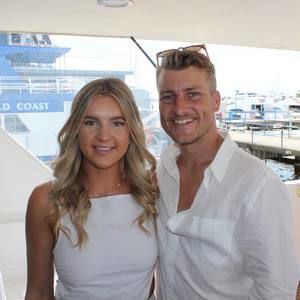 Meet your Posher, Paris